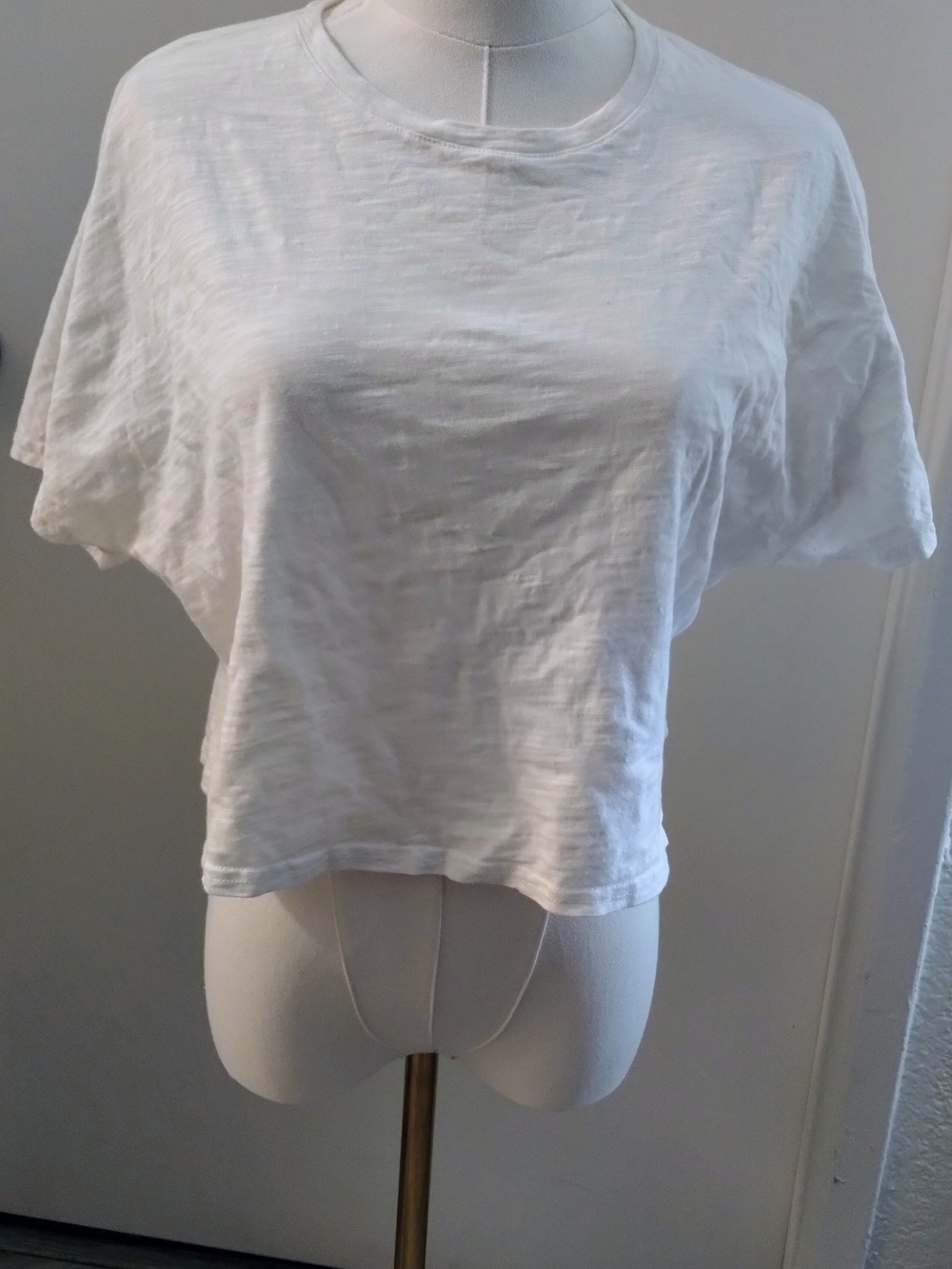 SHEIN White Boxy Crop Tee - Short Sleeve Crew